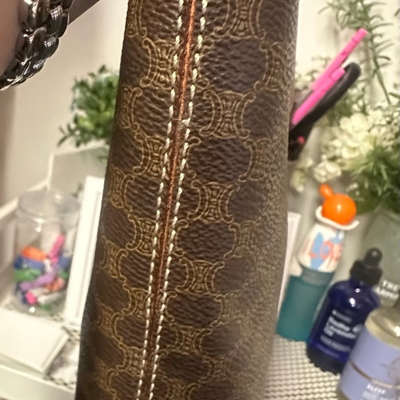 Céline Macadam Vintage Handbag with Round Handle - Picture 8 of 17